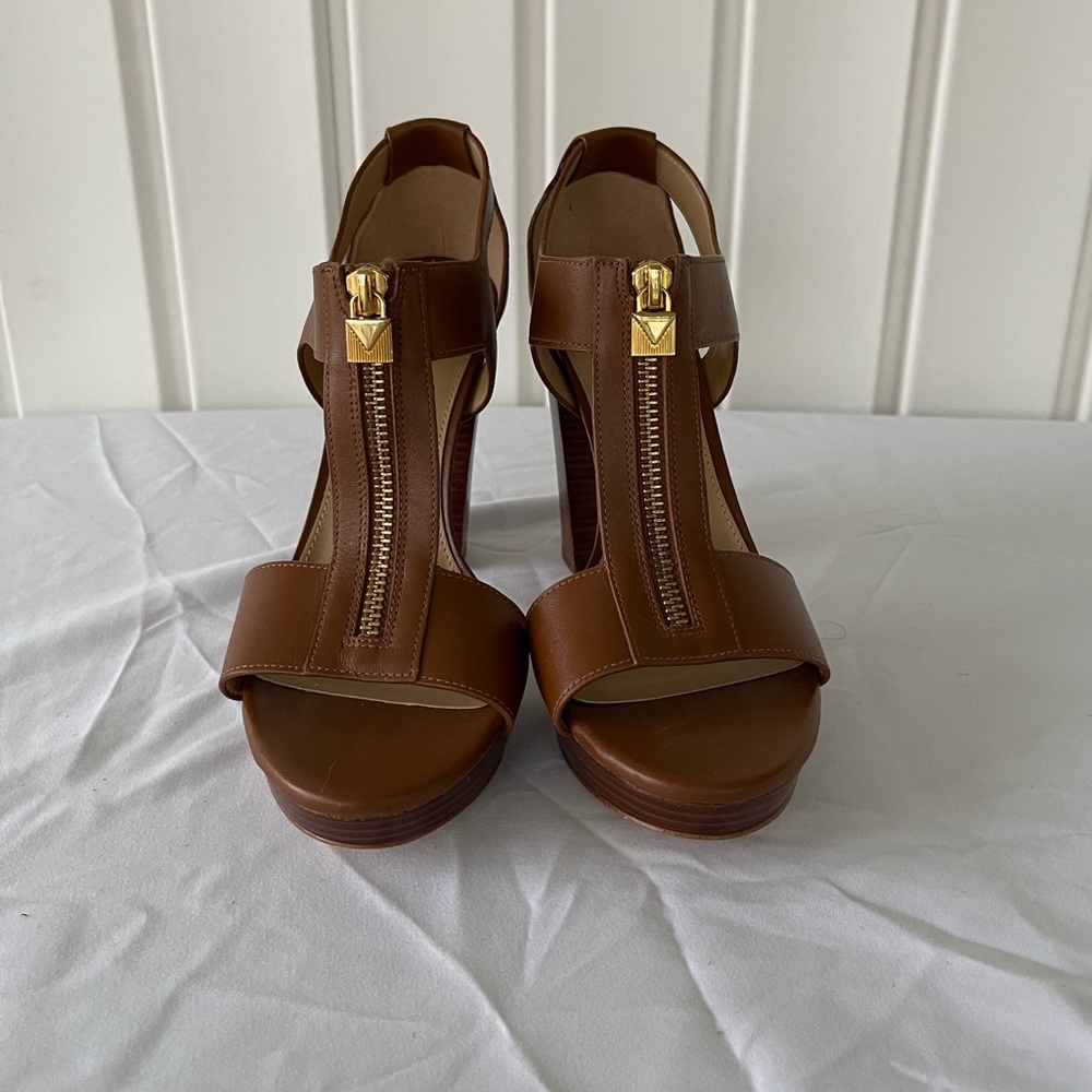 Women’s Michael Kors high heels shoes